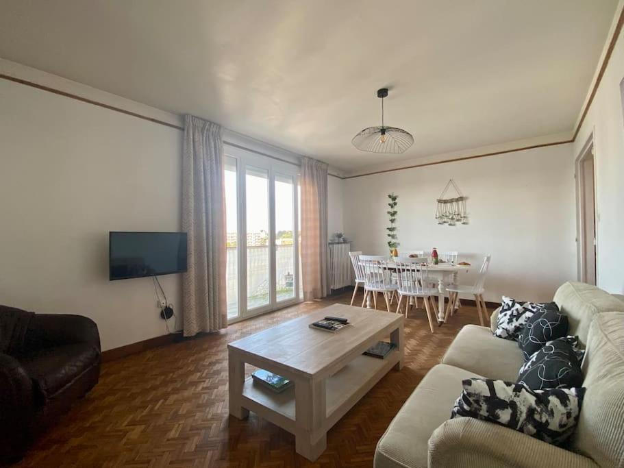 Le Buffel - Appartement 4 Chambres, Parking, Wi-Fi, Tram - 8Pers มงต์เปอลิเยร์ ภายนอก รูปภาพ